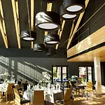 Regatta Restauracja 호텔 포즈난