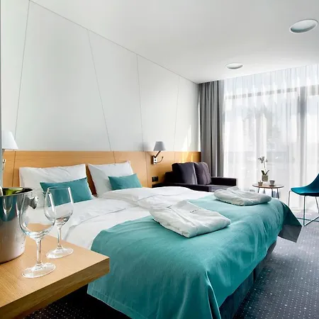 Hotel Regatta Restauracja 4*