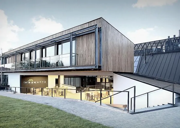 Regatta Restauracja 4*