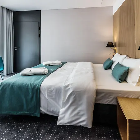 Regatta Restauracja 4*