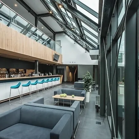 Regatta Restauracja Готель 4*