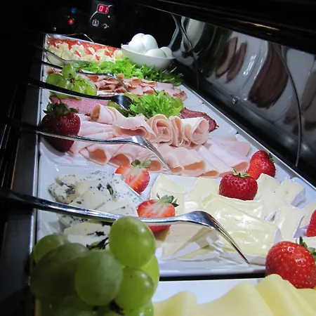 Готель Regatta Restauracja 4*