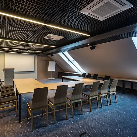 ホテル Regatta Restauracja 4*