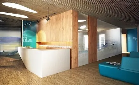 ホテル Regatta Restauracja 4*