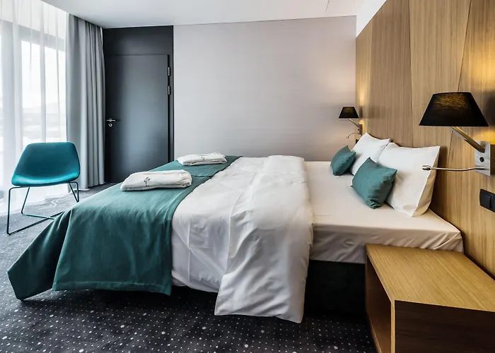 Regatta Restauracja 4*