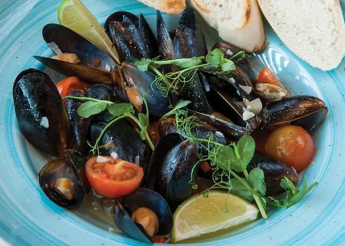 酒店 Regatta Restauracja 4*